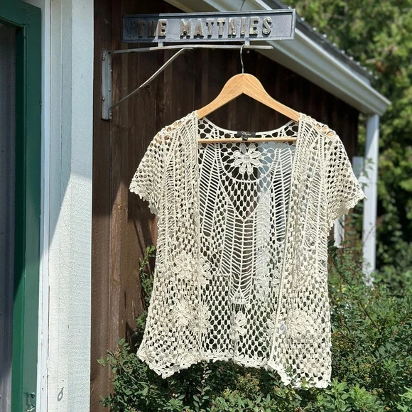 Sweaters - Lacy Crochet Style Top -  cream - size S